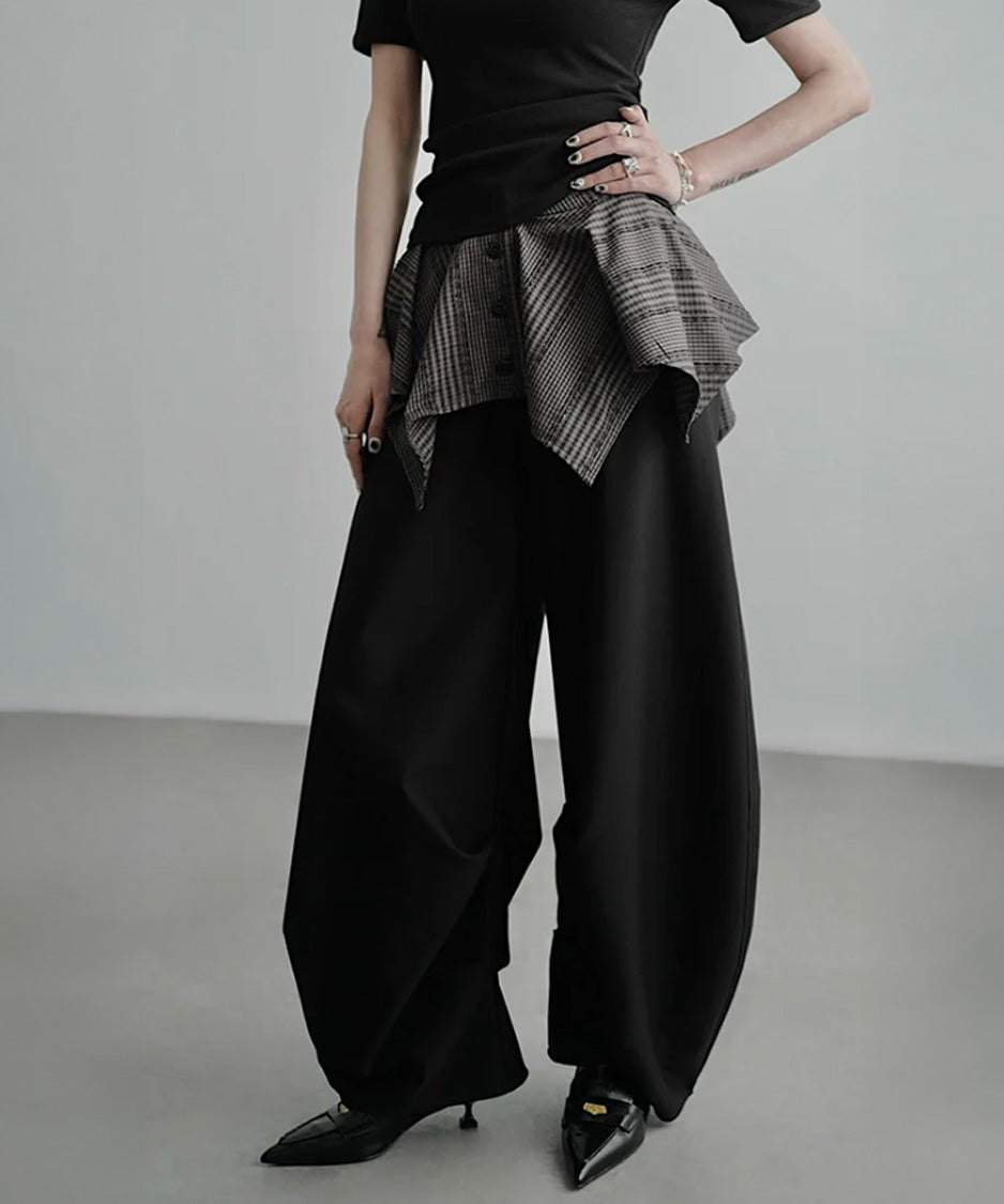 Shadow Flare Tuck Pants