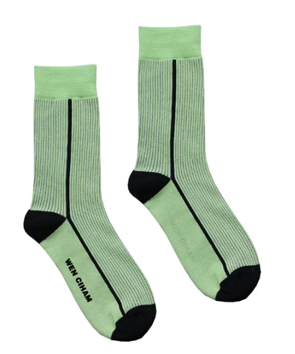 Linear Rib Crew Socks