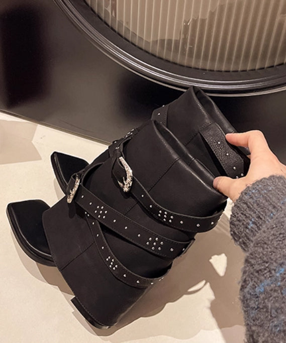 Buckle Crush Cover Sandal