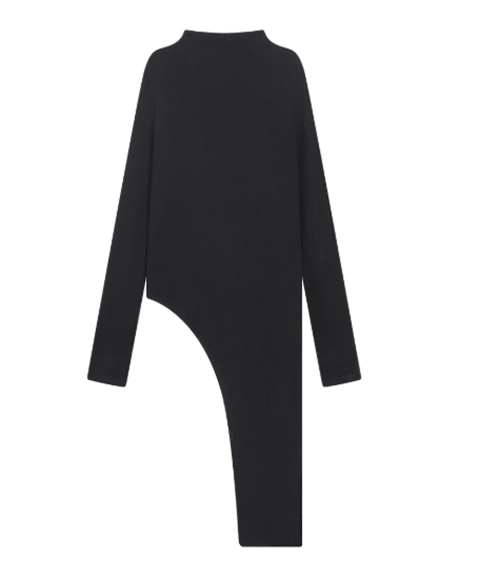 Curve Edge Knit Top