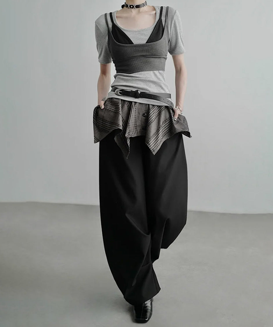 Shadow Flare Tuck Pants
