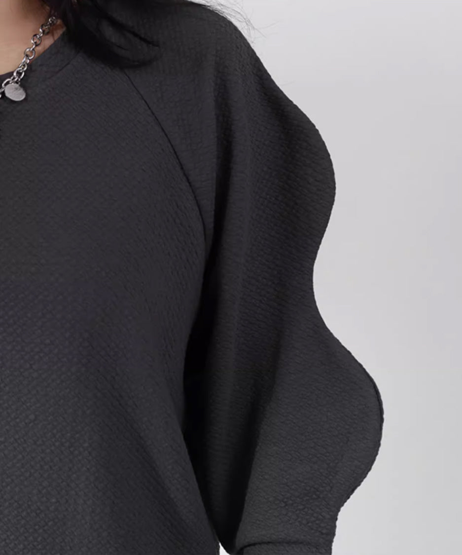 Wave Cut Sleeve Top