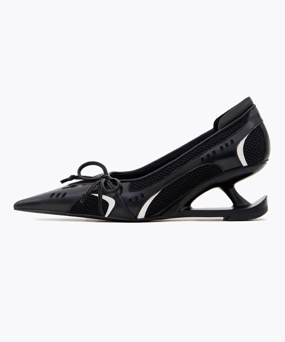 Void Curve Pumps