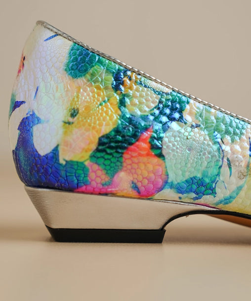 Floral Pointed Buckle Flat