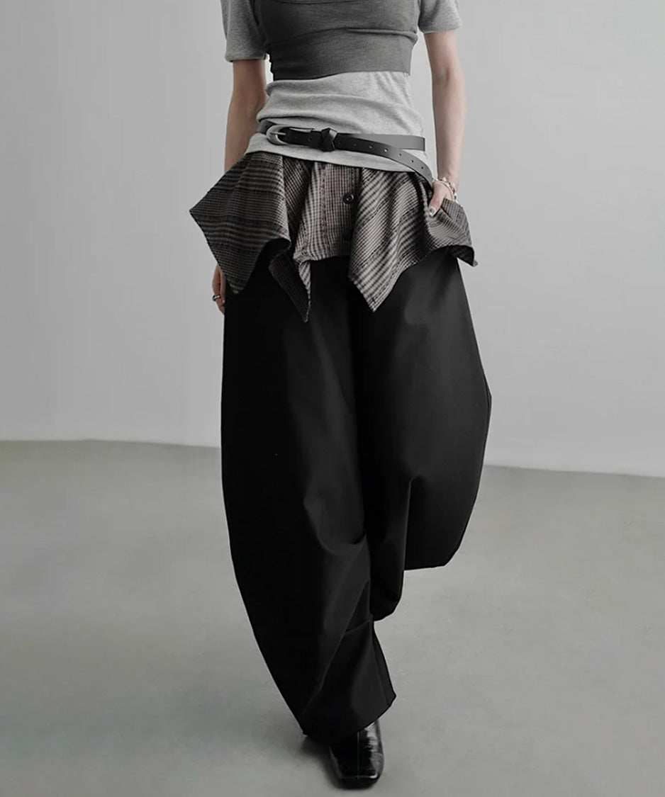 Shadow Flare Tuck Pants