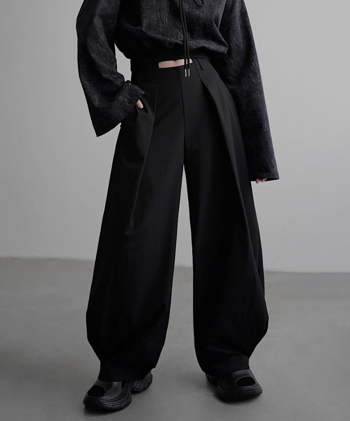 Side High Waist Tuck Pants