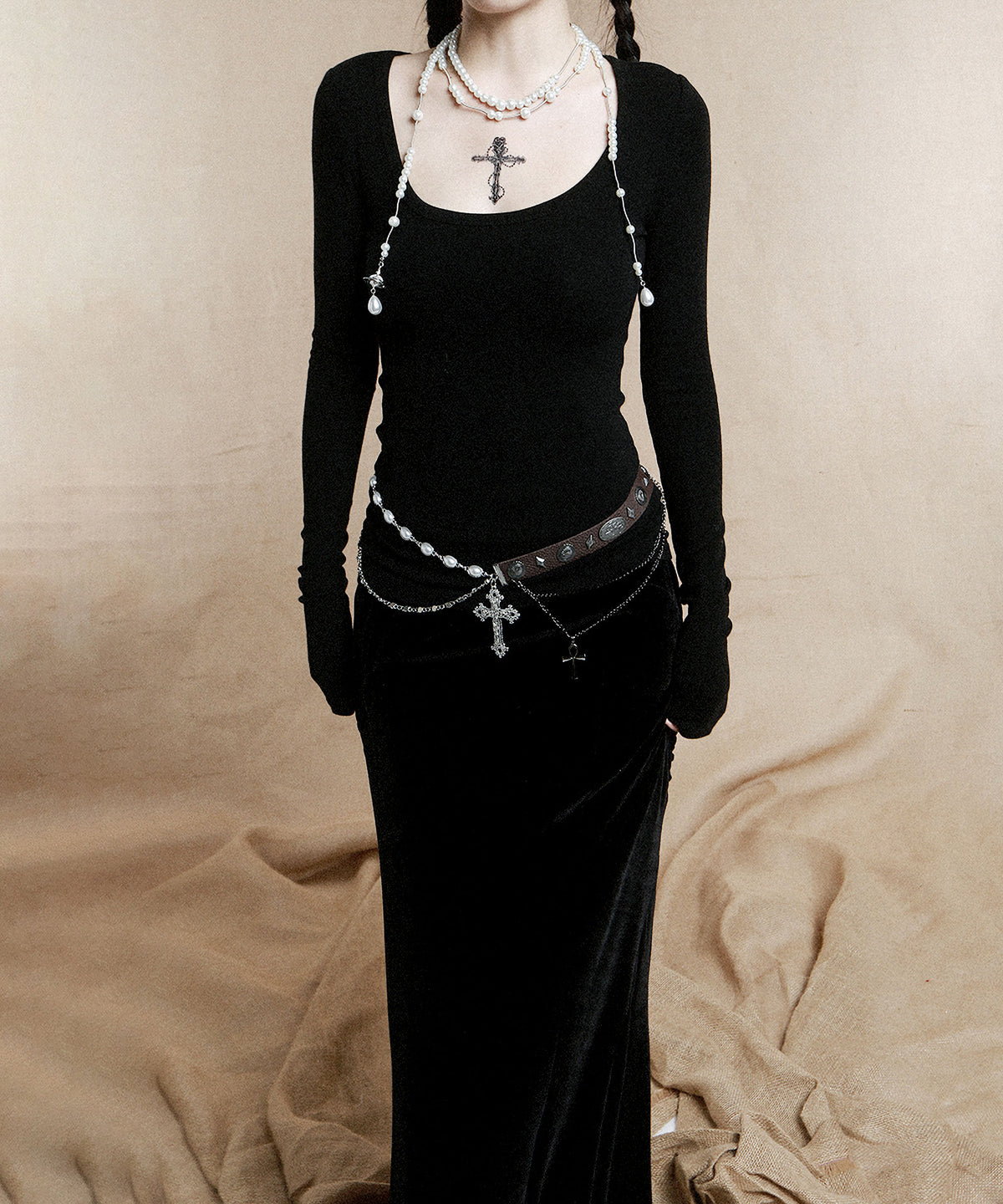 Oval-neck Top