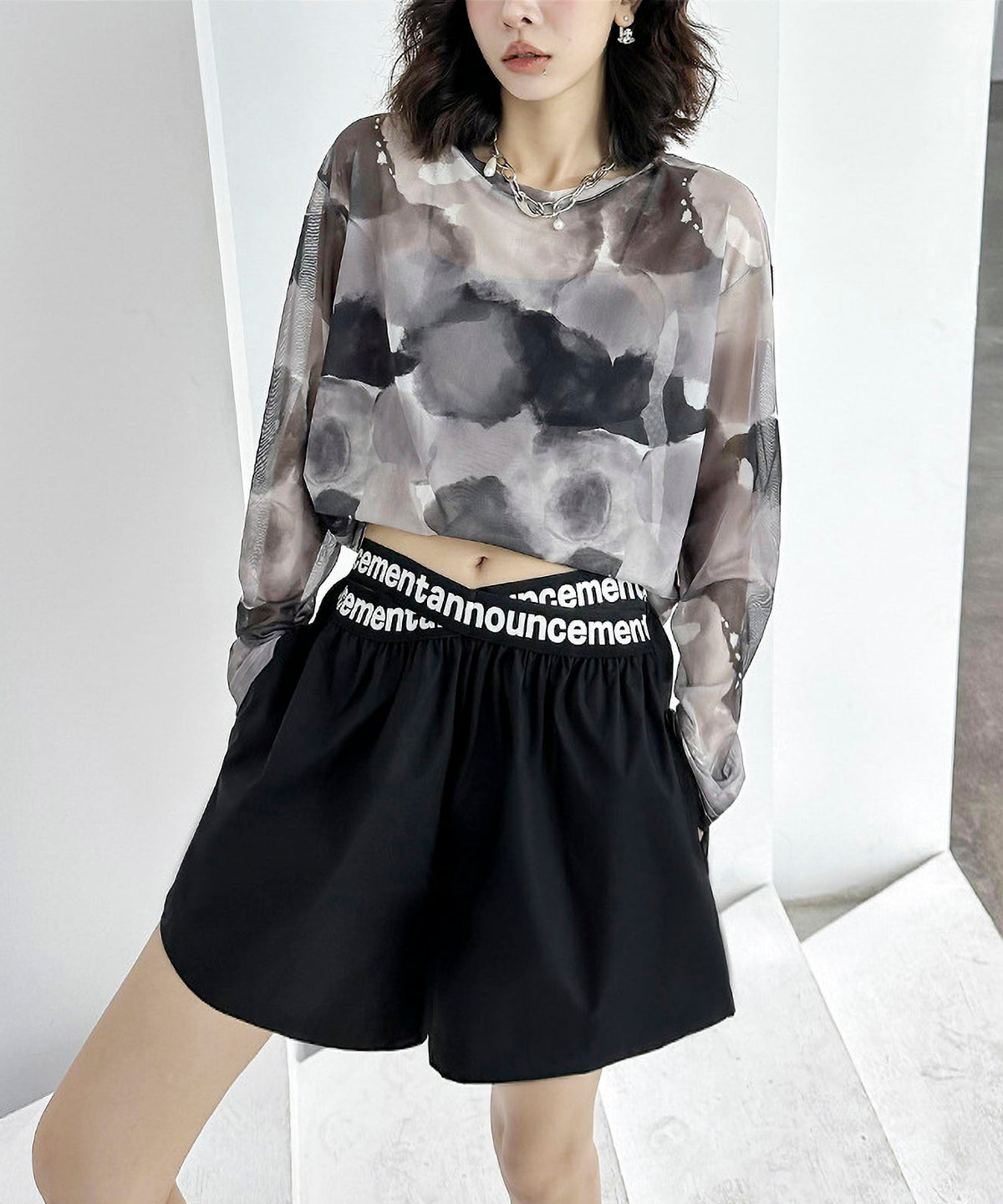 Cross Line Waist Shorts