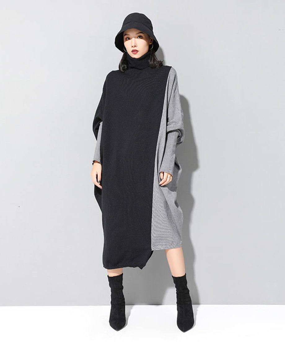 Bicolor Batwing Knit Dress