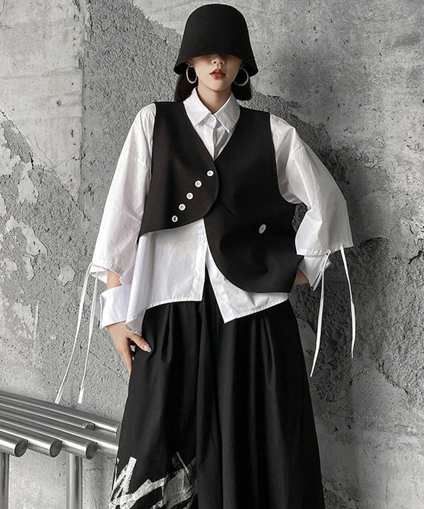 Angle Button Vest