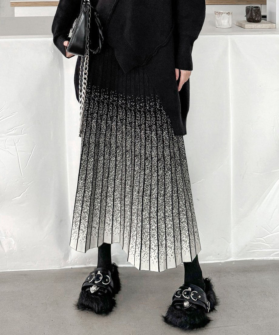 Gradation Pleat Skirt