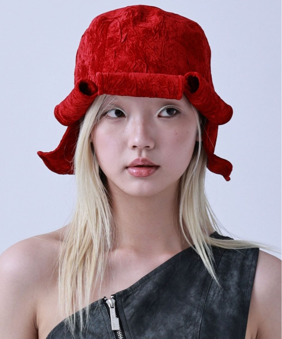 Roll Up Tulip Hat