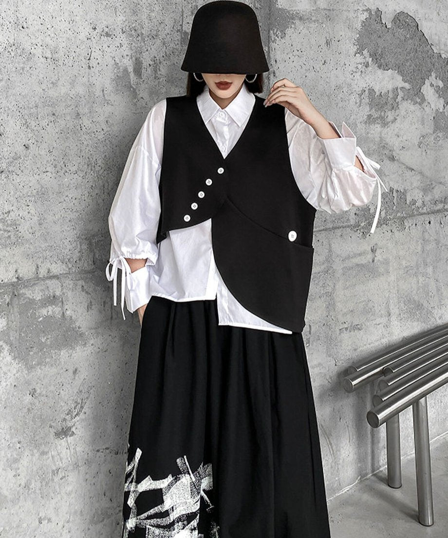 Angle Button Vest