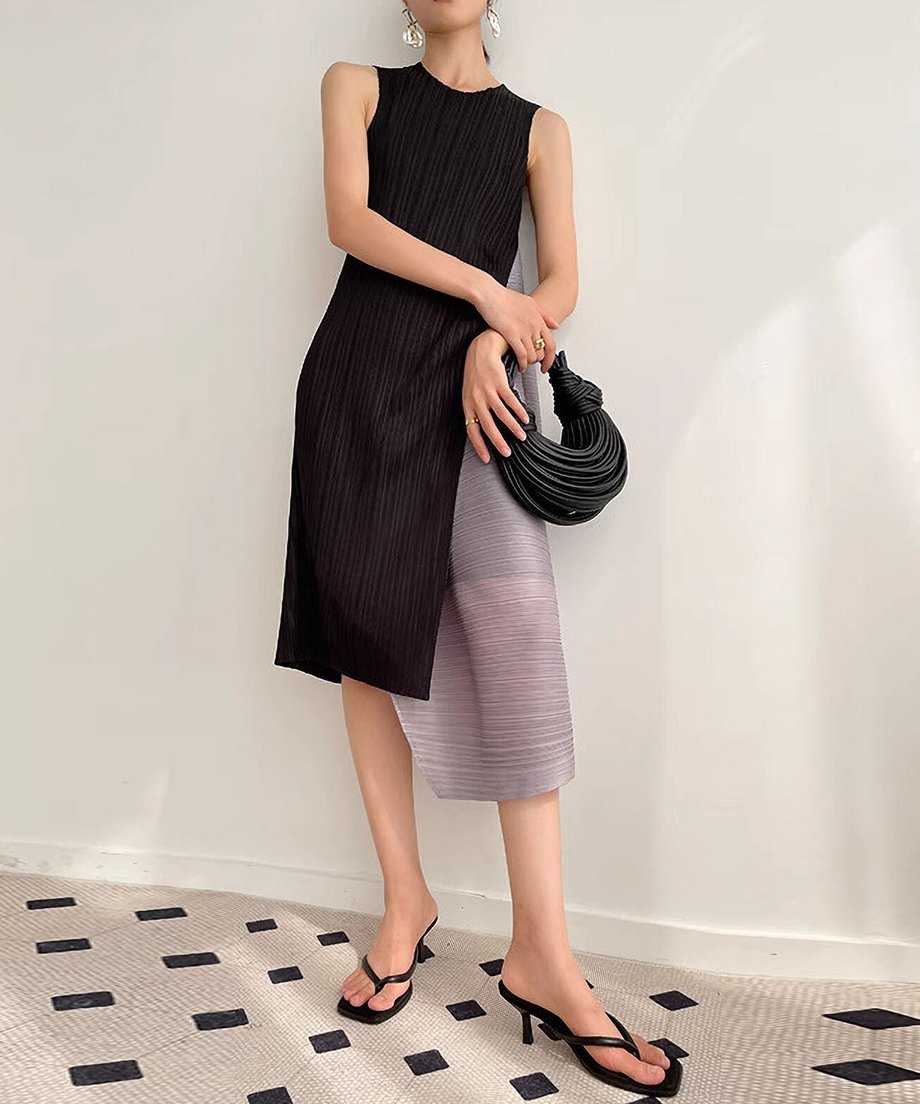 Half Flare Pleated Dress