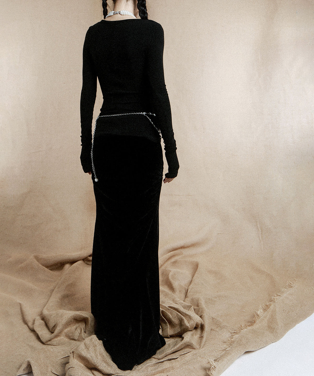 Oval-neck Top