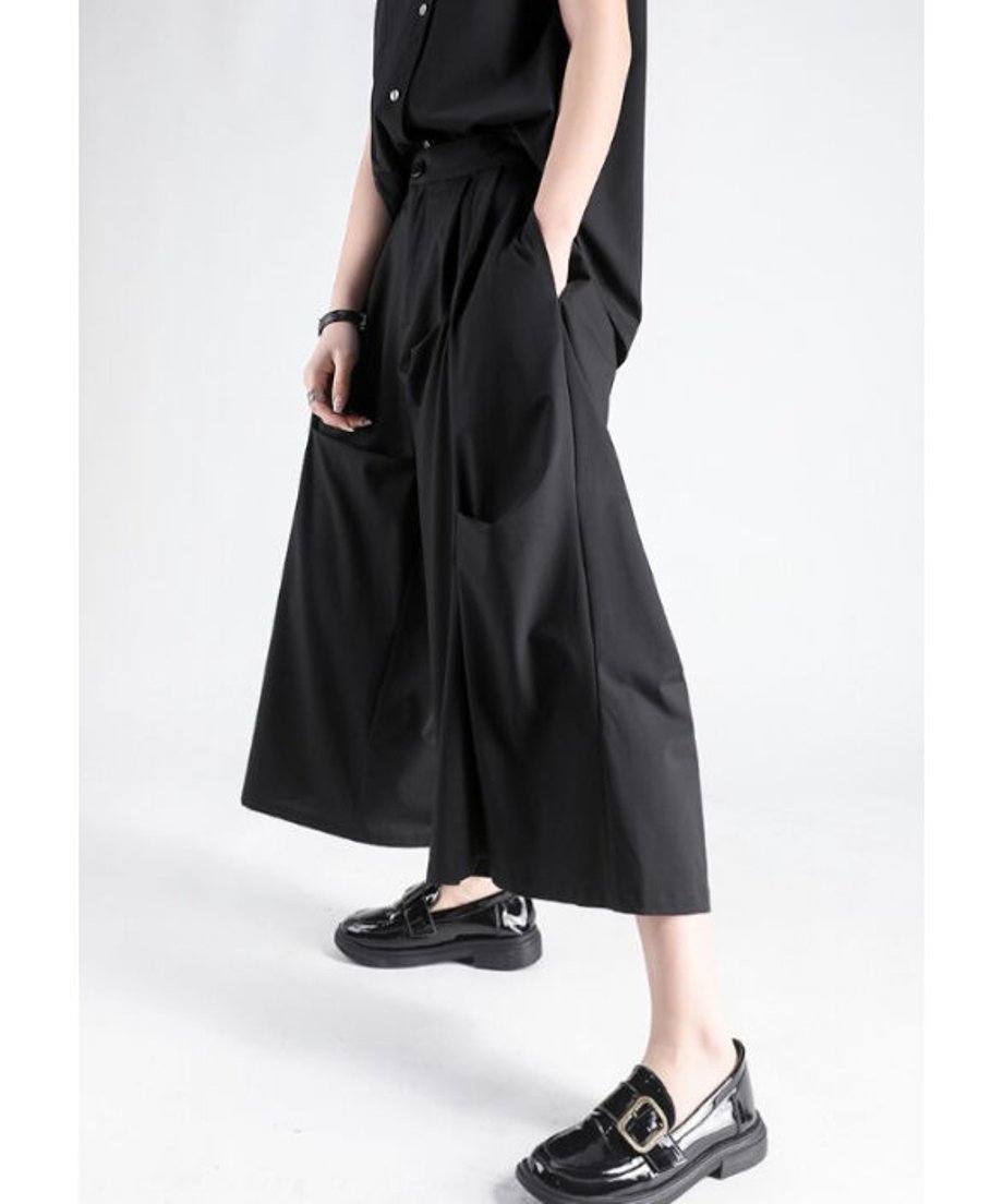 Tucking Wide Pants