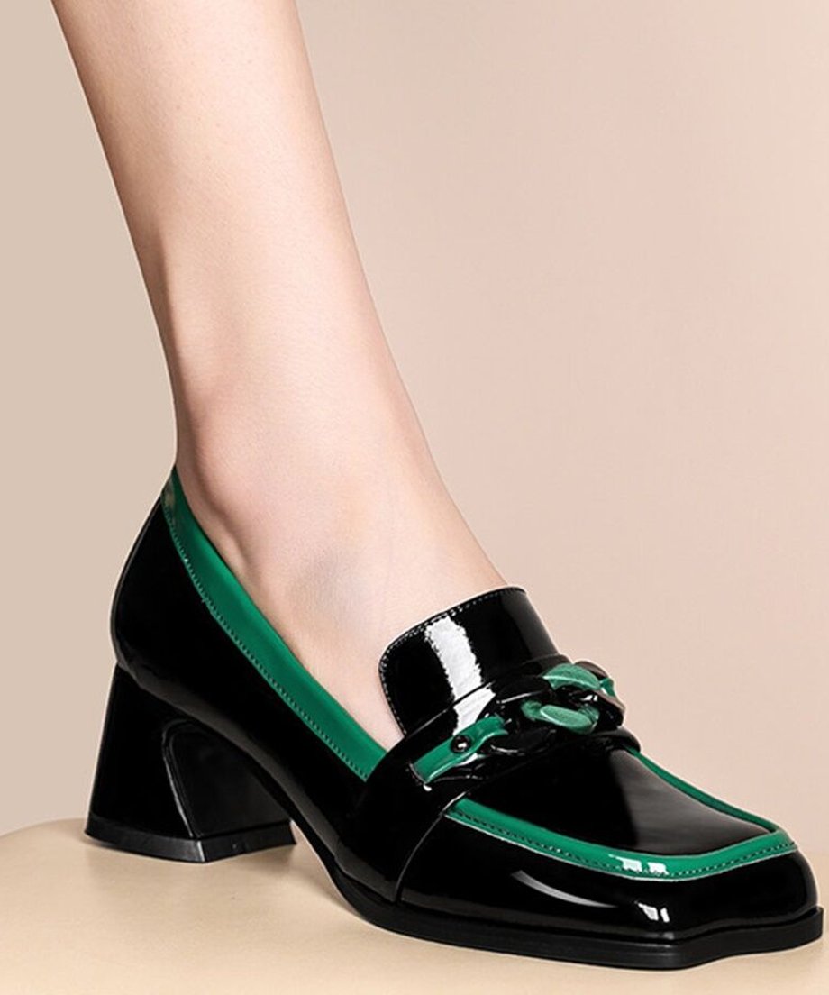 Gloss Chain Accent Loafers