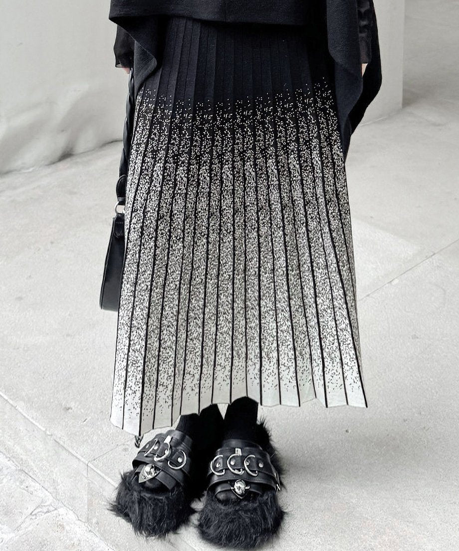 Gradation Pleat Skirt