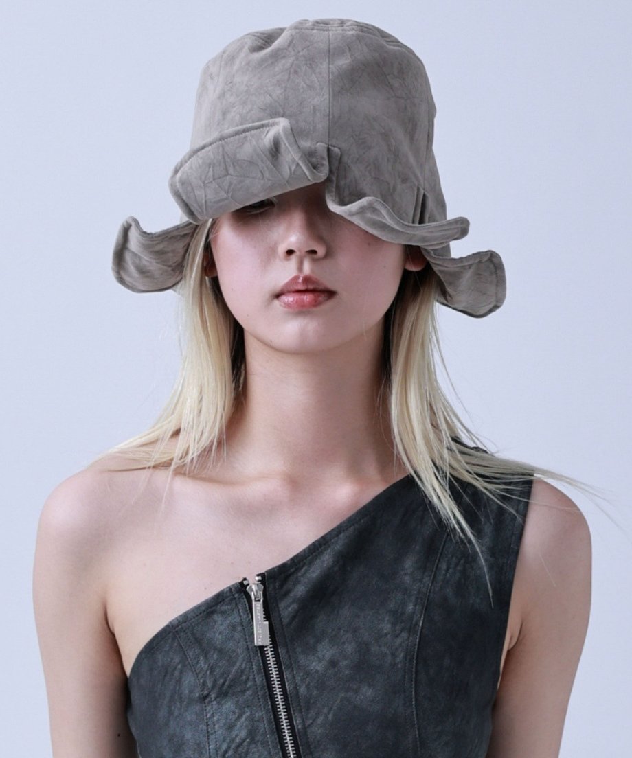 Roll Up Tulip Hat
