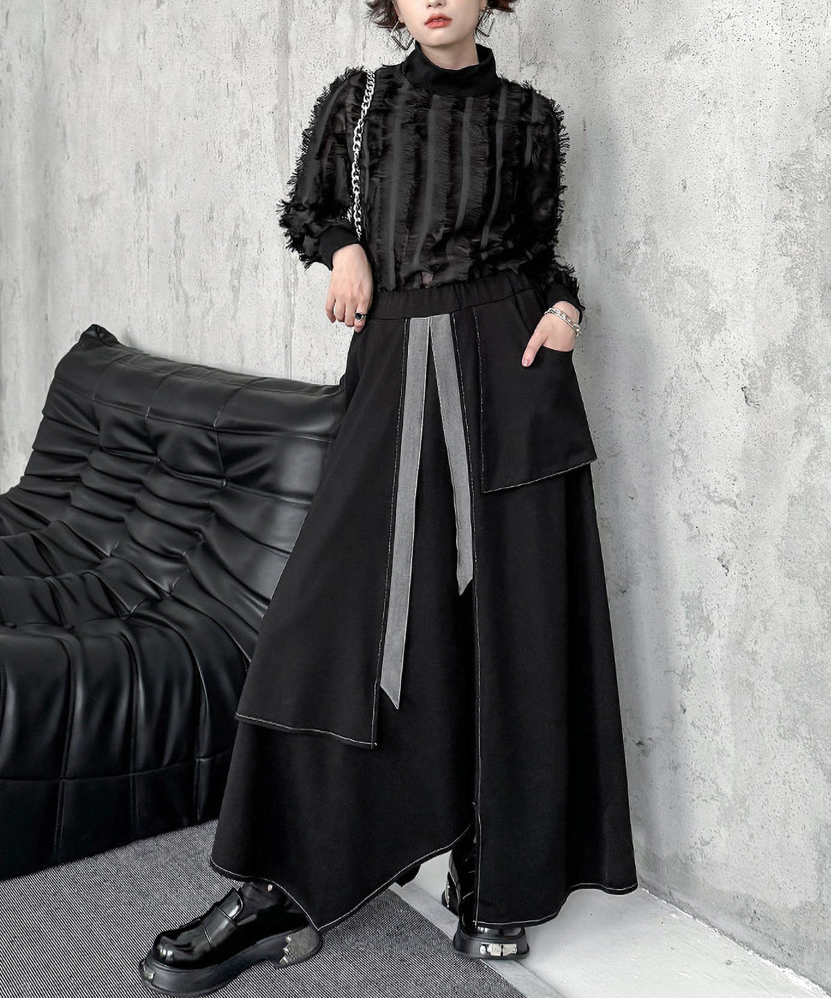 Fringe Line Top