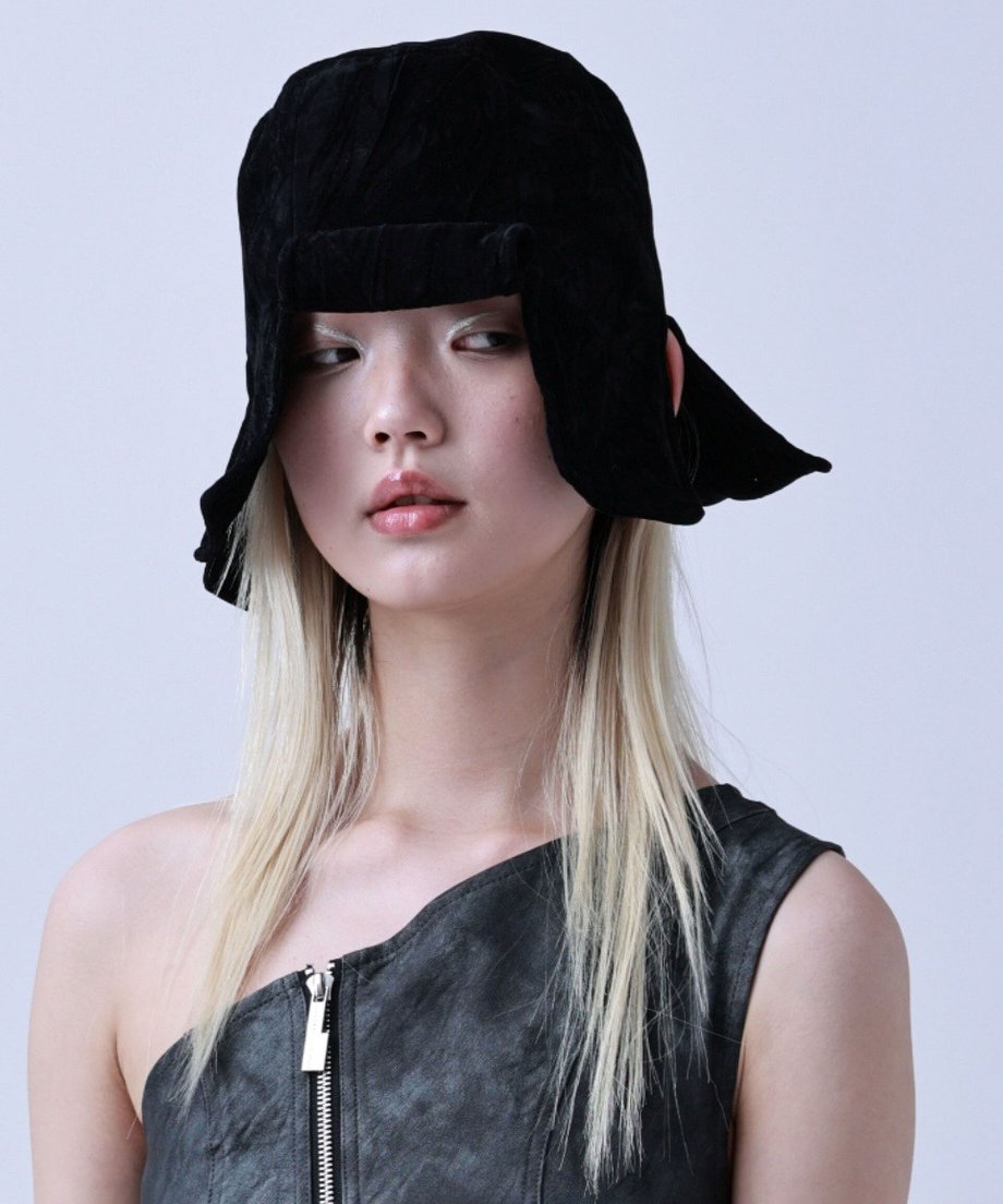 Roll Up Tulip Hat