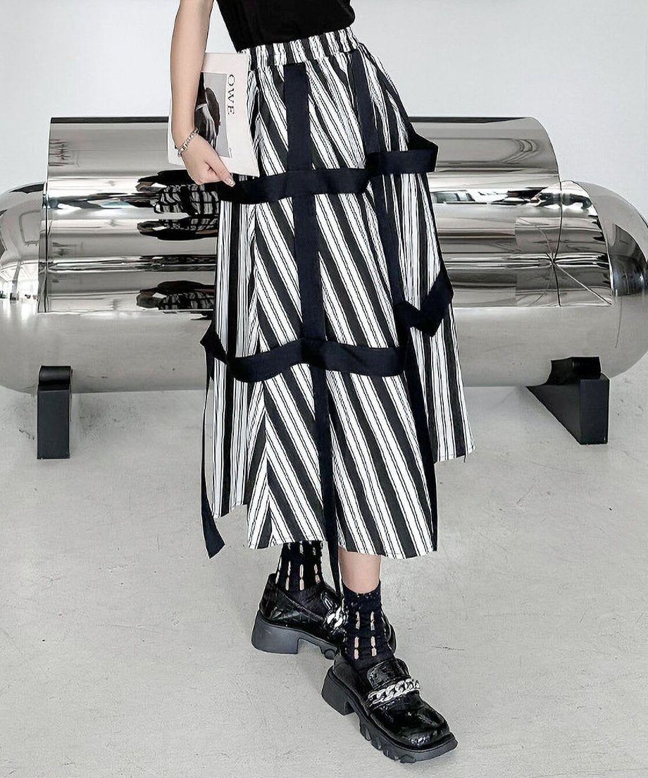 String Ribbon Flare Skirt