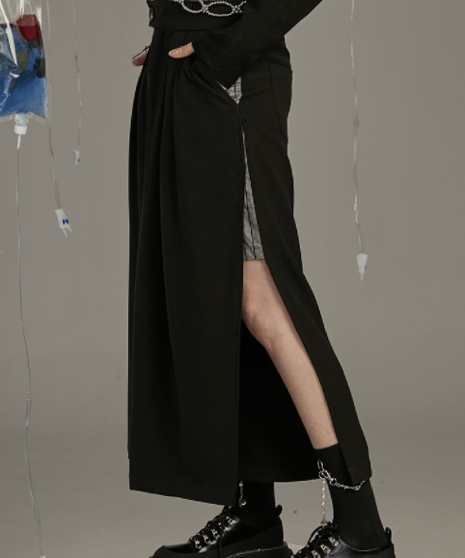 Side Slit Layered Check Insert Skirt