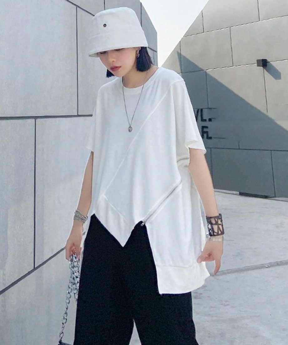 Asymmetric Hem Diagonal Cut T-Shirt