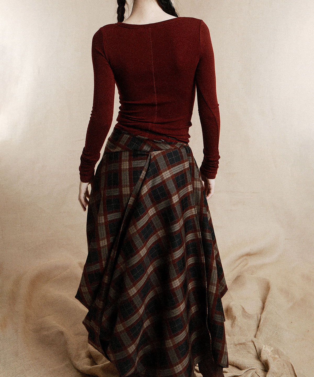 Oval-neck Top