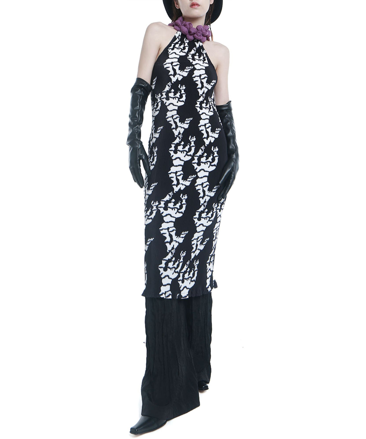 Three-dimensional Pleate-neck Dress