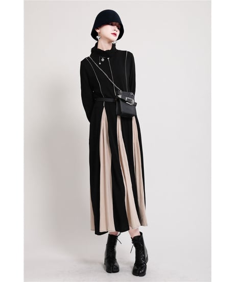 Bi-color Flare Zip Dress