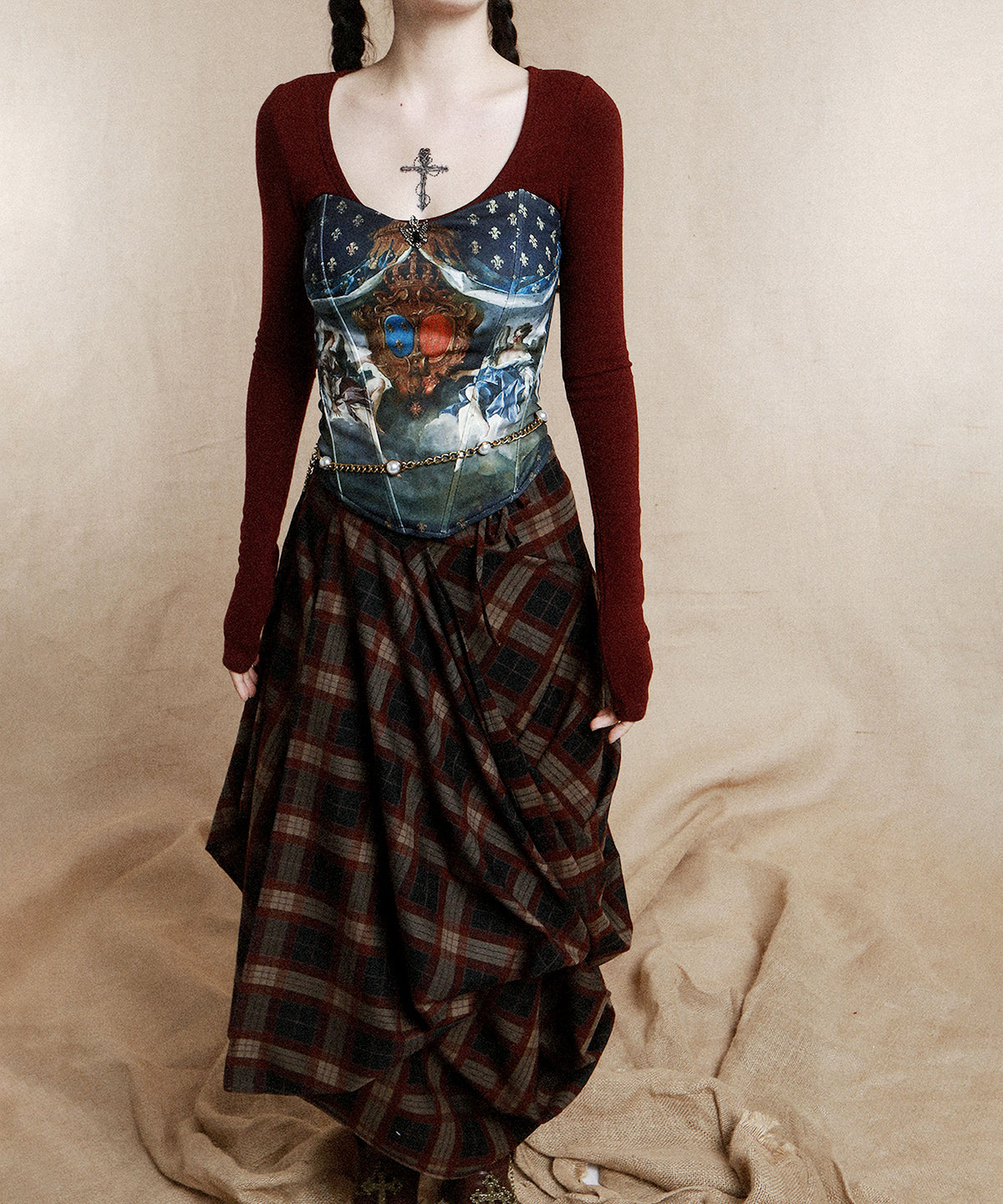 Oval-neck Top