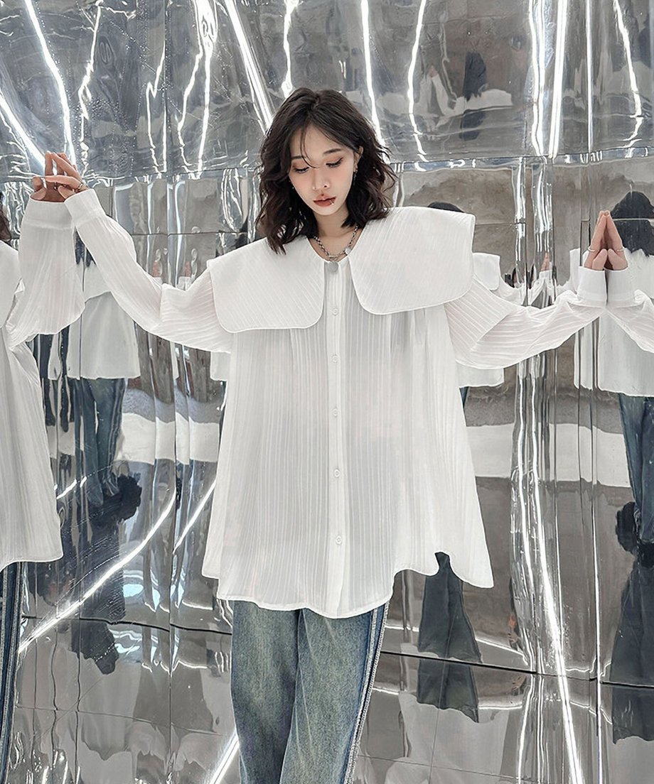 Pleated Sailor Collar Blouse
