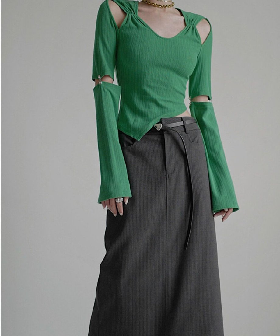 Cut-out Asymmetry Top