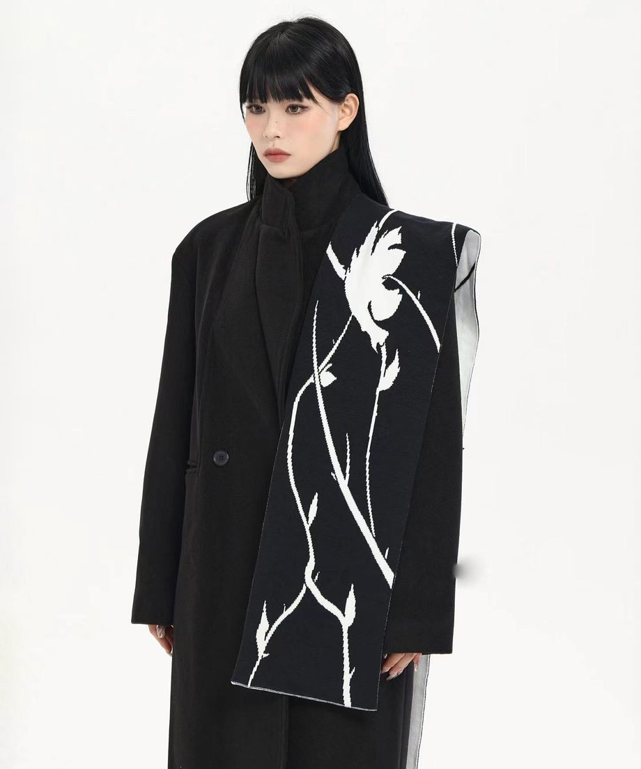 Monochrome Floral Contrast Stole