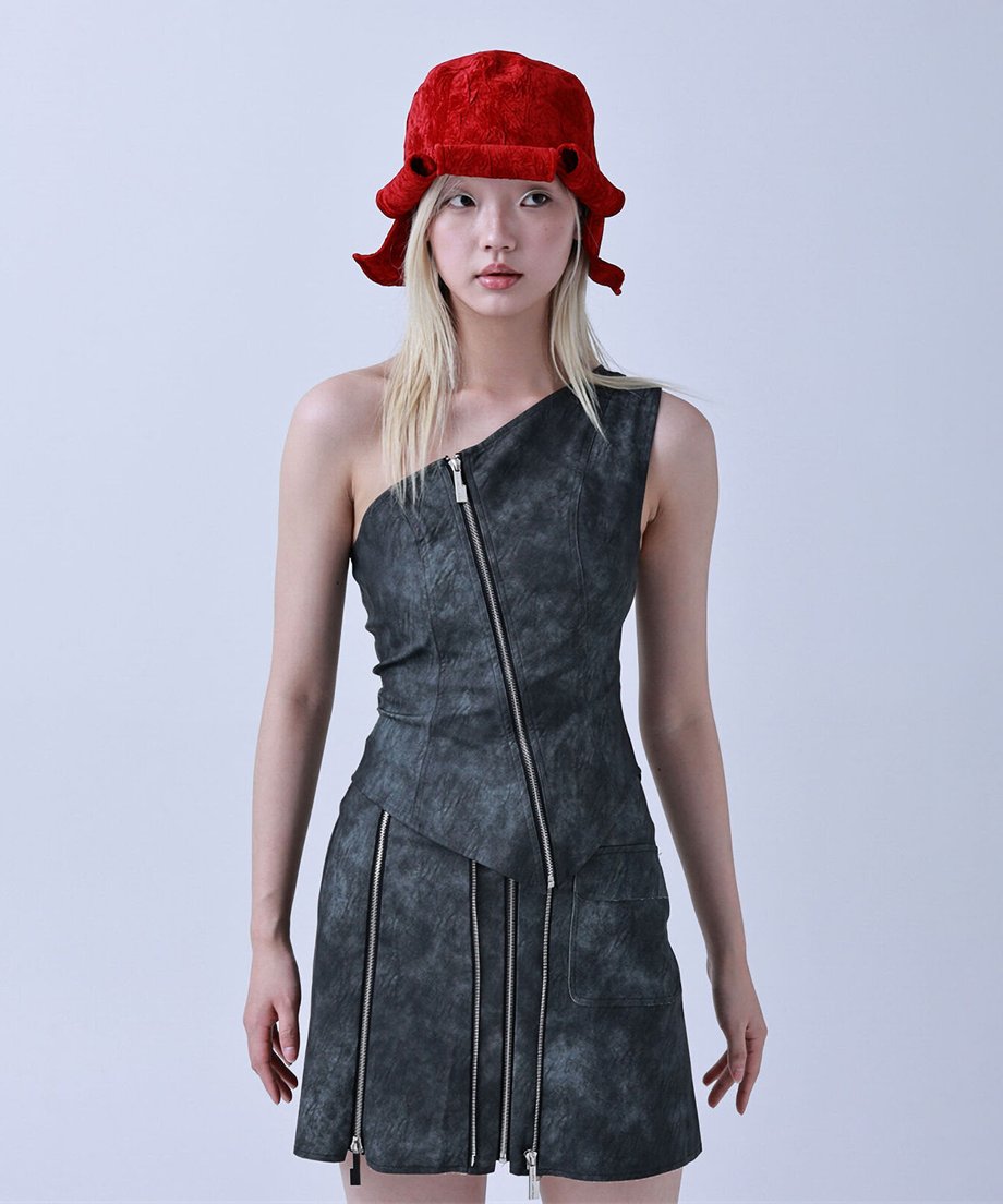 Roll Up Tulip Hat