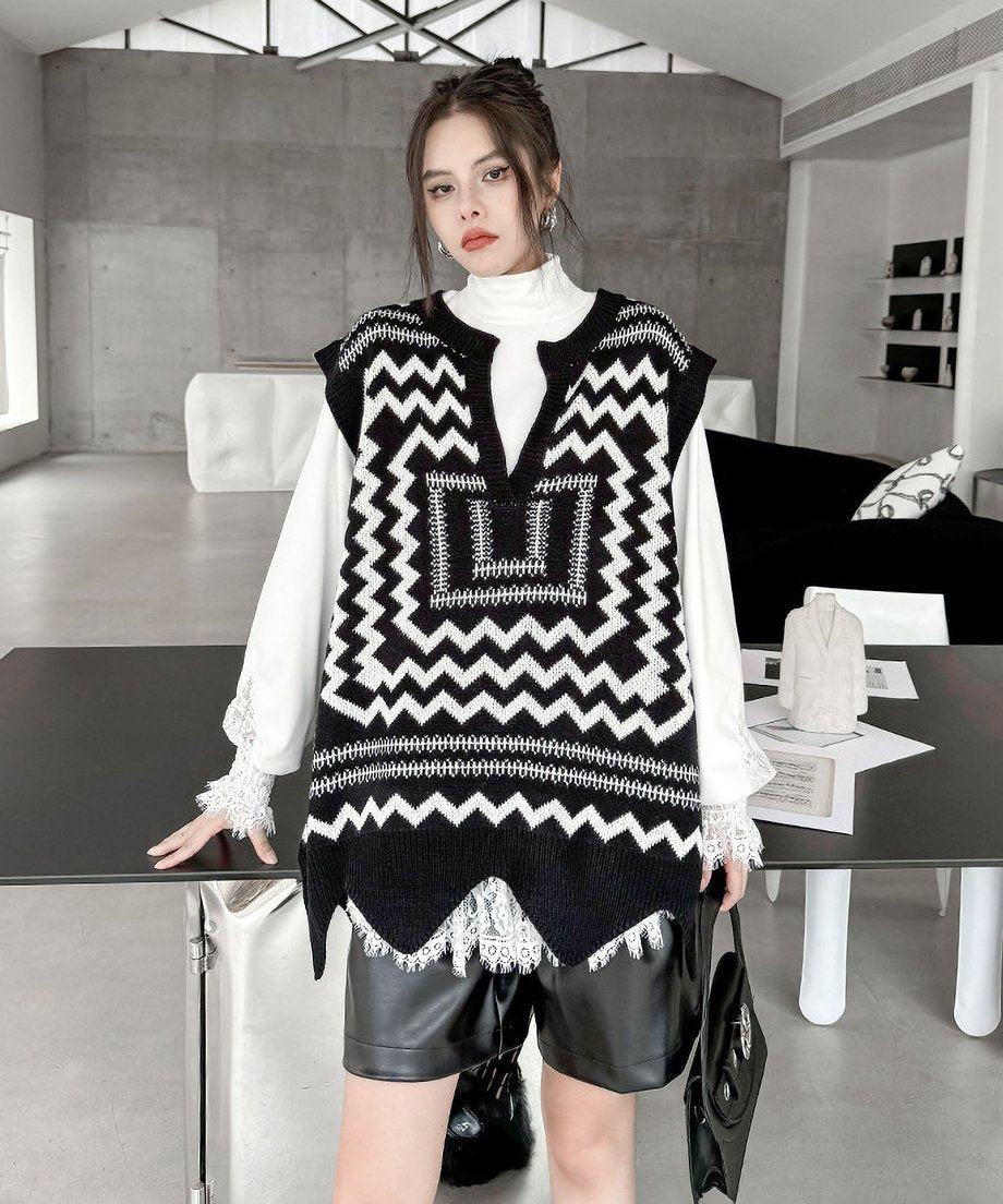 Neck Slit Vest