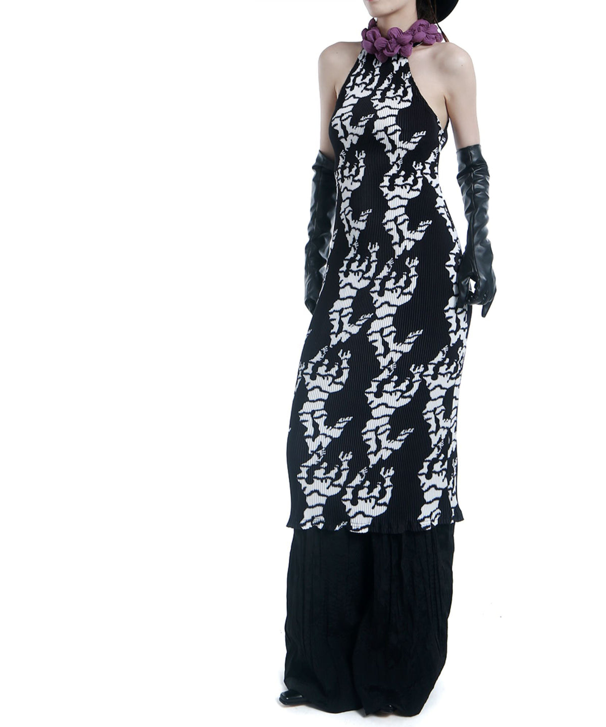 Three-dimensional Pleate-neck Dress