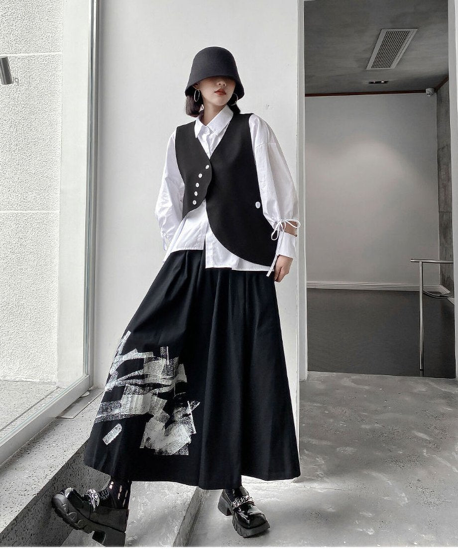 Angle Button Vest