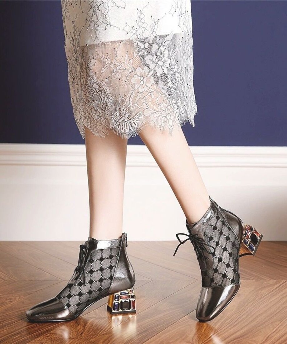 visual mesh boots