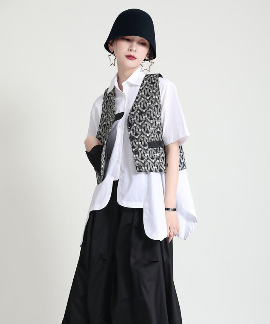Heart Pocket Jacquard Vest