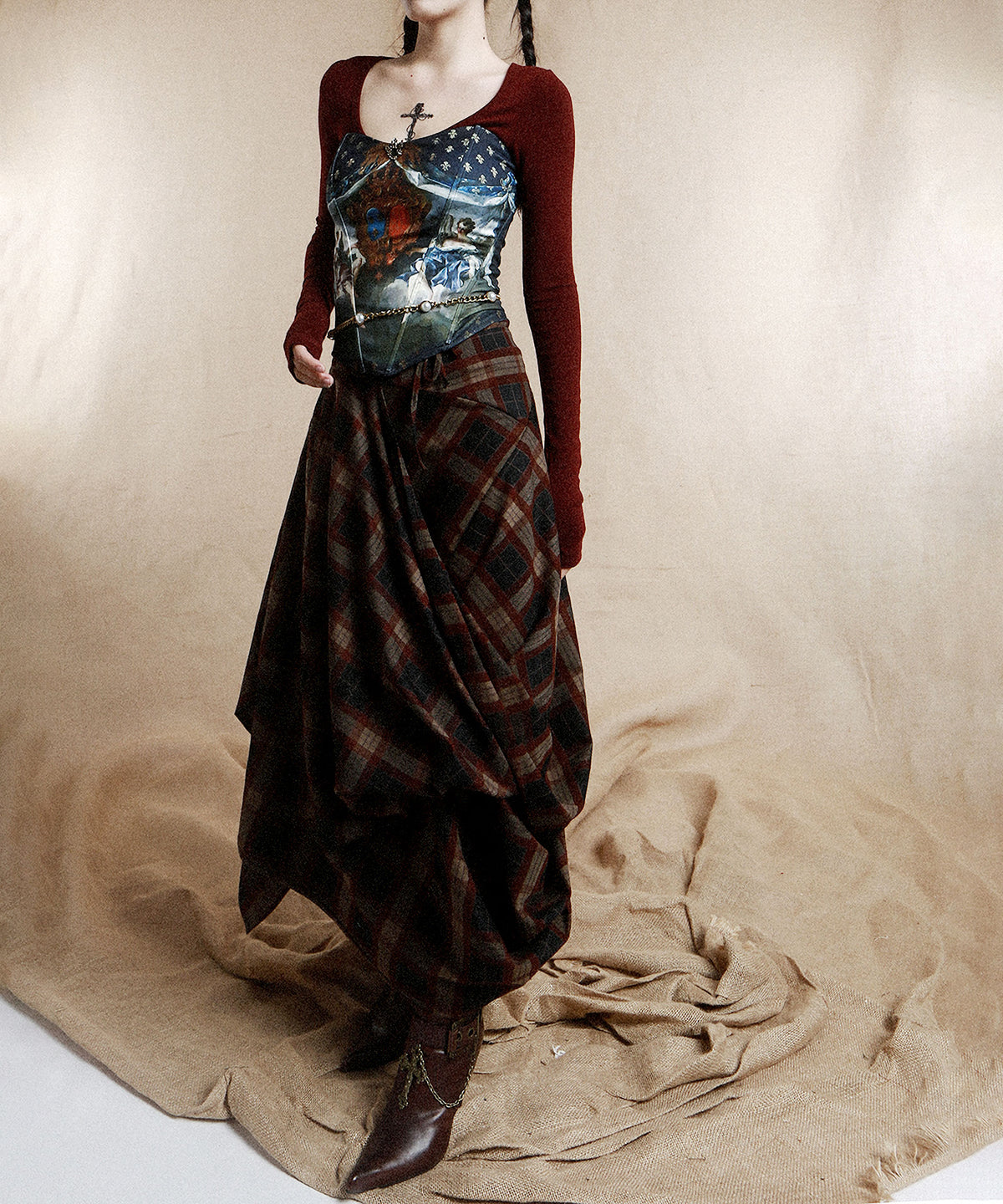 Oval-neck Top