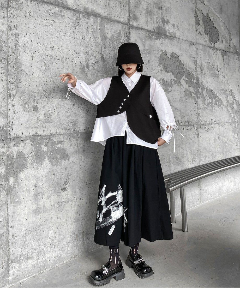 Angle Button Vest