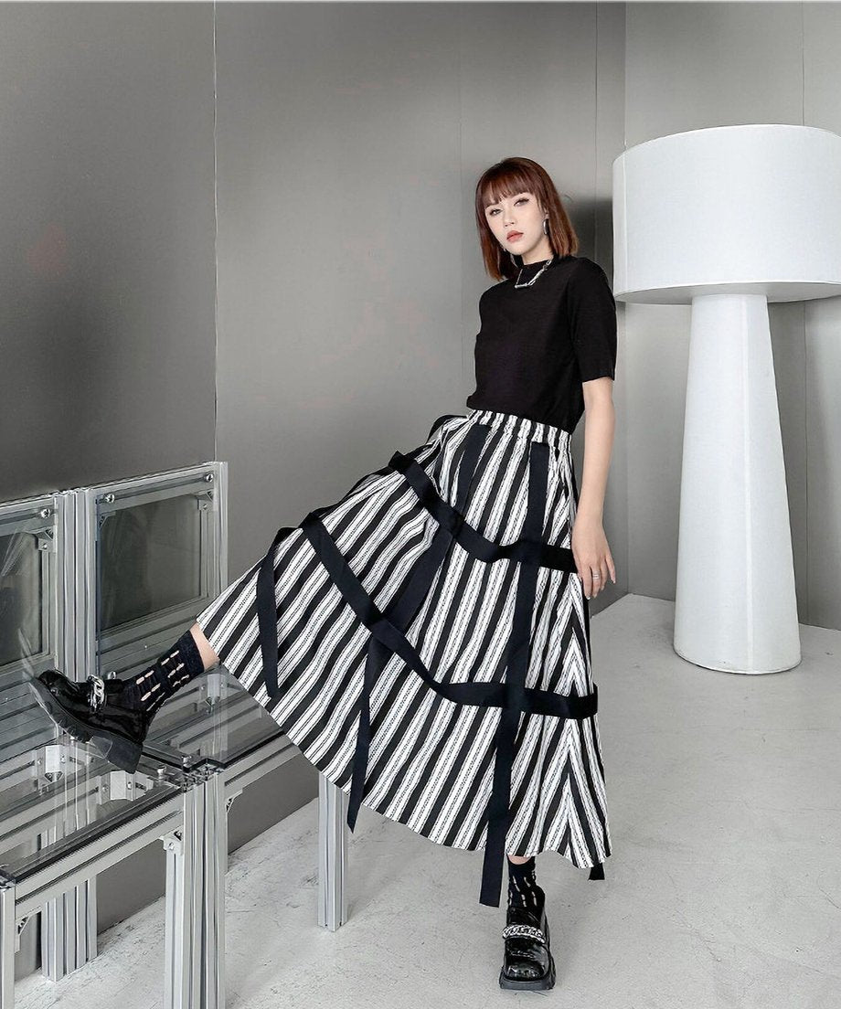 String Ribbon Flare Skirt