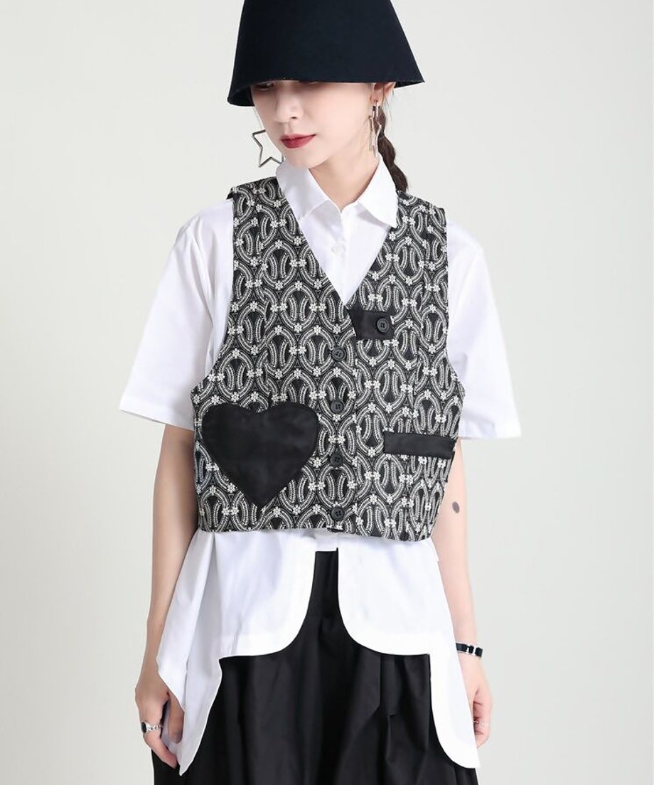 Heart Pocket Jacquard Vest