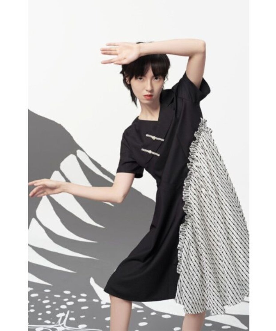 Pin Detail Contrast Wrap Dress