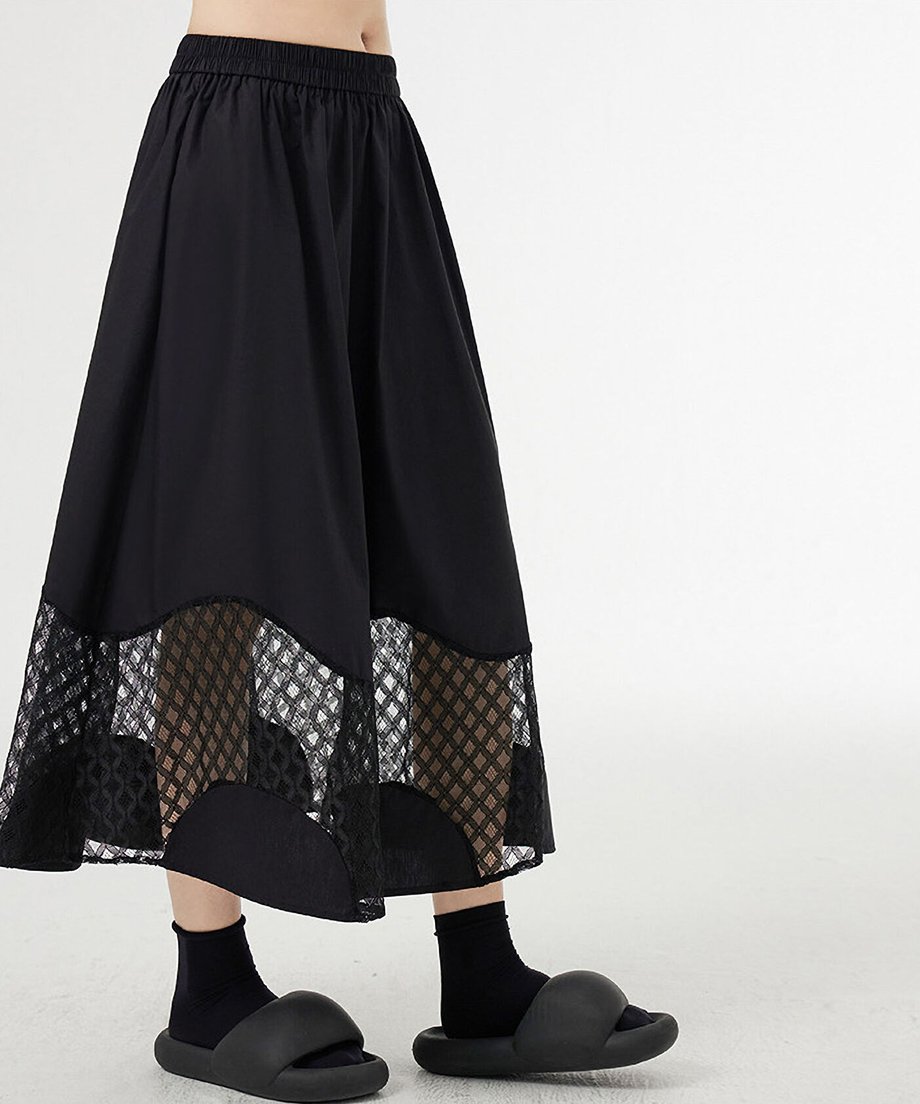 Curved Mesh Panel Flare Skirt