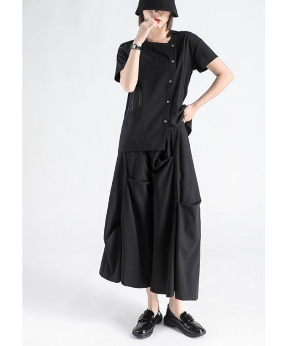 Tucking Wide Pants
