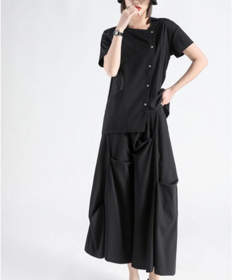 Tucking Wide Pants
