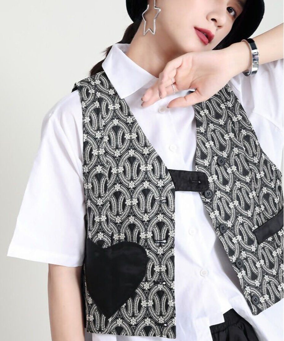 Heart Pocket Jacquard Vest
